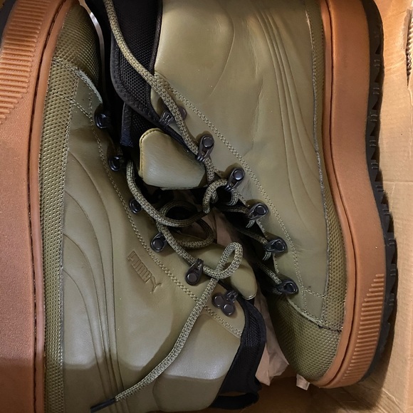 PUMA
Men's Basket Mid-Winter Platform High-Top - Picture 2 of 2